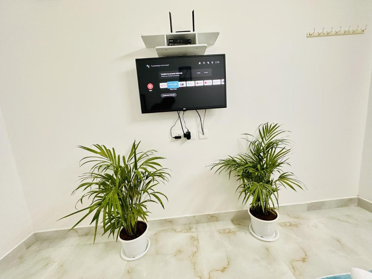 Tirupati Homestay - Shilparamam - Luxury Ac Apartments By Stayflexi - Fast Wifi, Kitchen, Android Tv - Walk To Ps4 Pure Veg Restaurant - Easy Access To Airport, Railway Station And To All Temples Exteriér fotografie